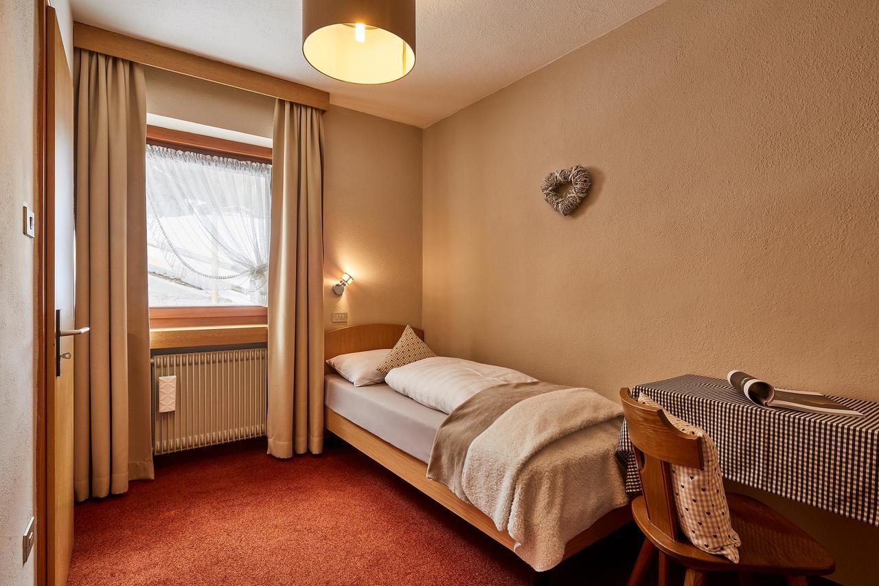 Casa Nives Hotel Ла Виля Екстериор снимка