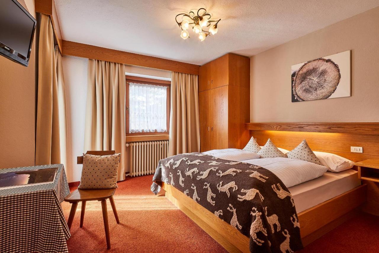 Casa Nives Hotel Ла Виля Екстериор снимка