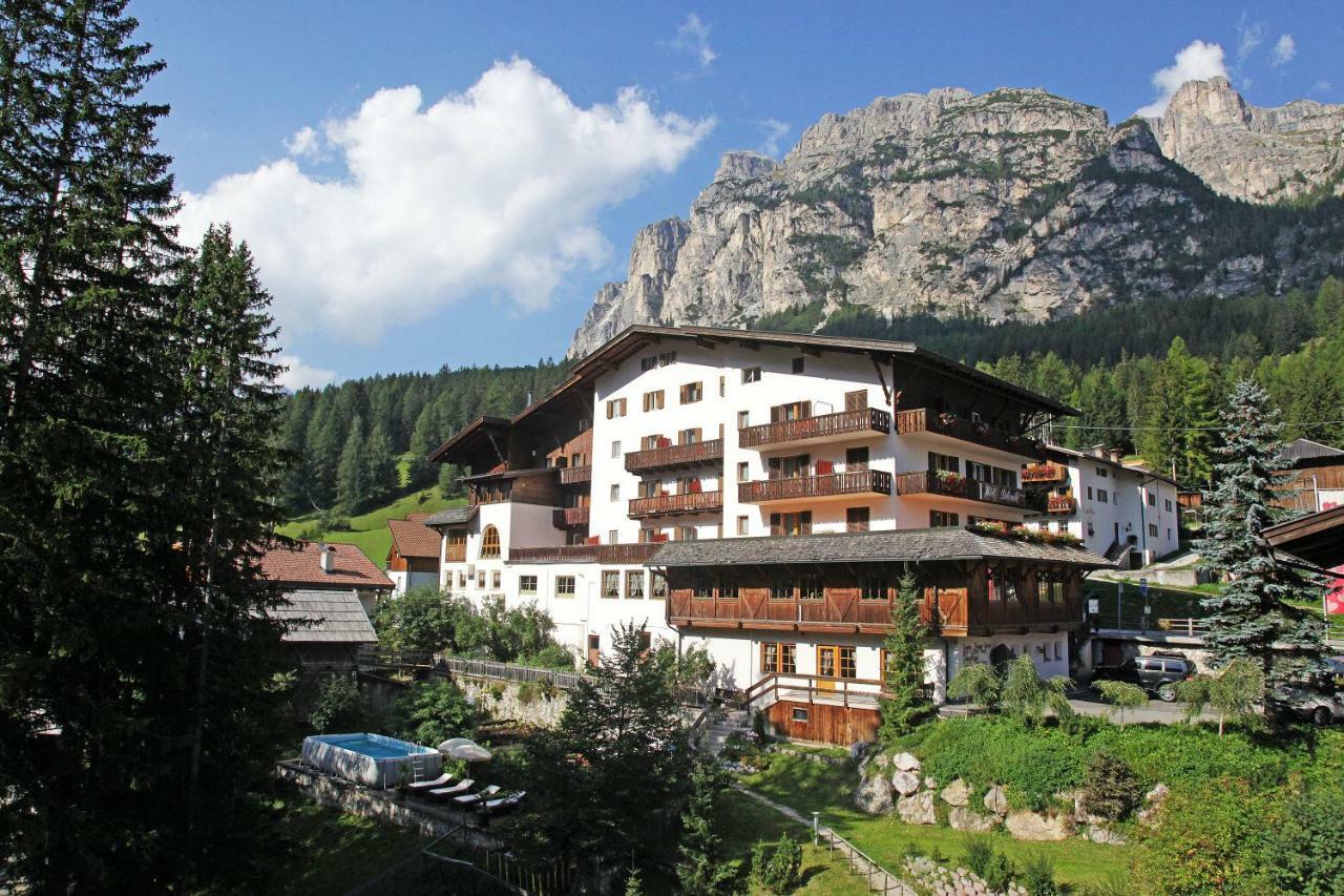 Casa Nives Hotel Ла Виля Екстериор снимка